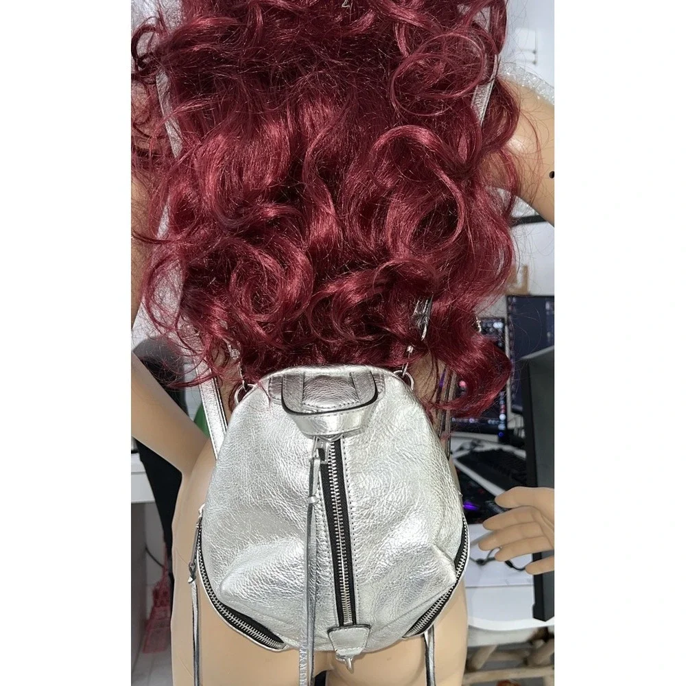 (8/b16)REBECCA MINKOFF Silver Leather Metallic Zip Backpack